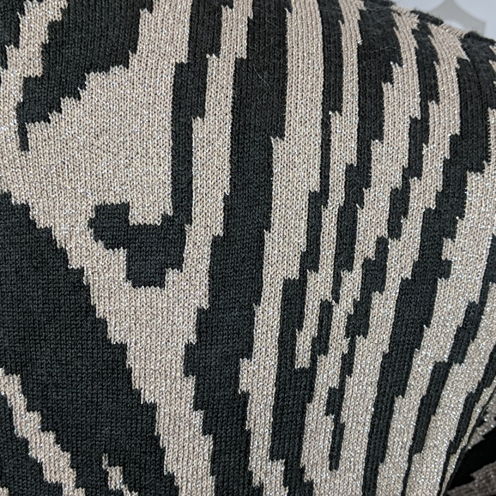 Zebra Pattern Black and Cream Sweater - Picture 3 of 3